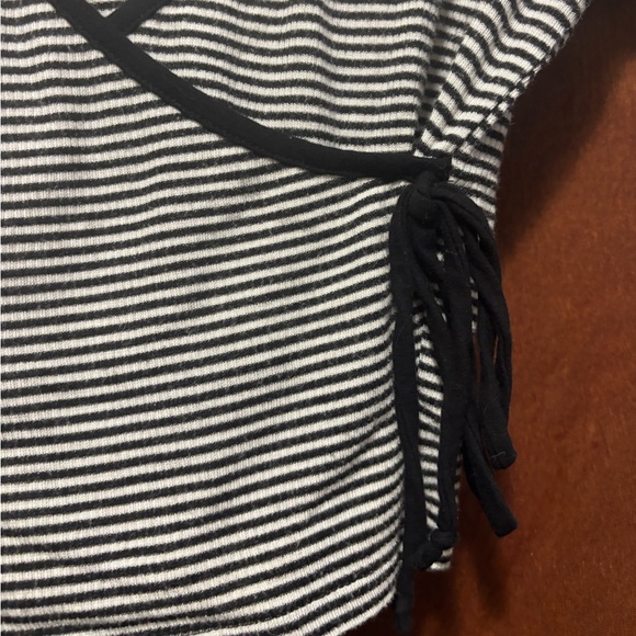Bozzolo Black & White Striped Wrap Shirt - Picture 3 of 6